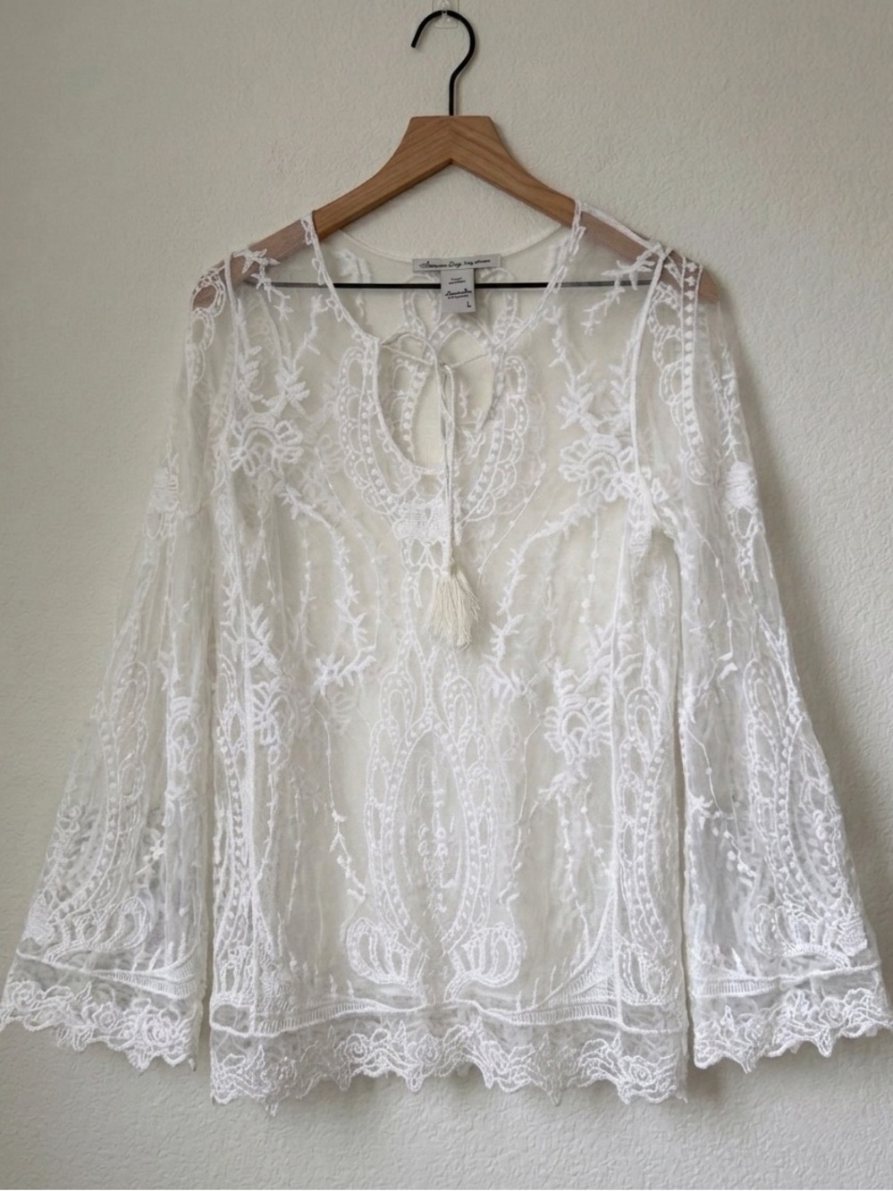 American Rag Cie Lace Crochet Blouse
Large White Bohemian